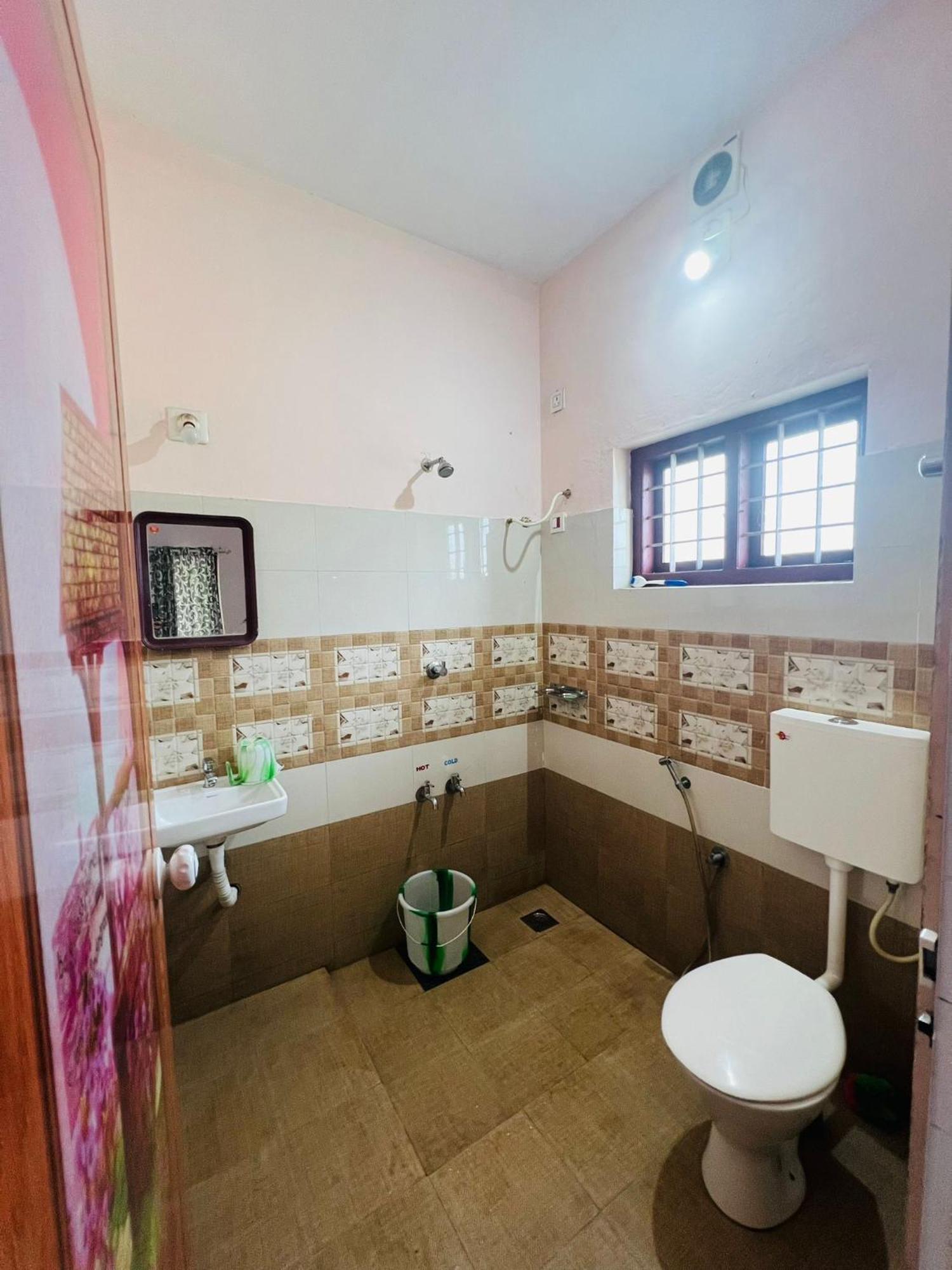 Kadampil Bliss Villa Maraiyūr Екстериор снимка