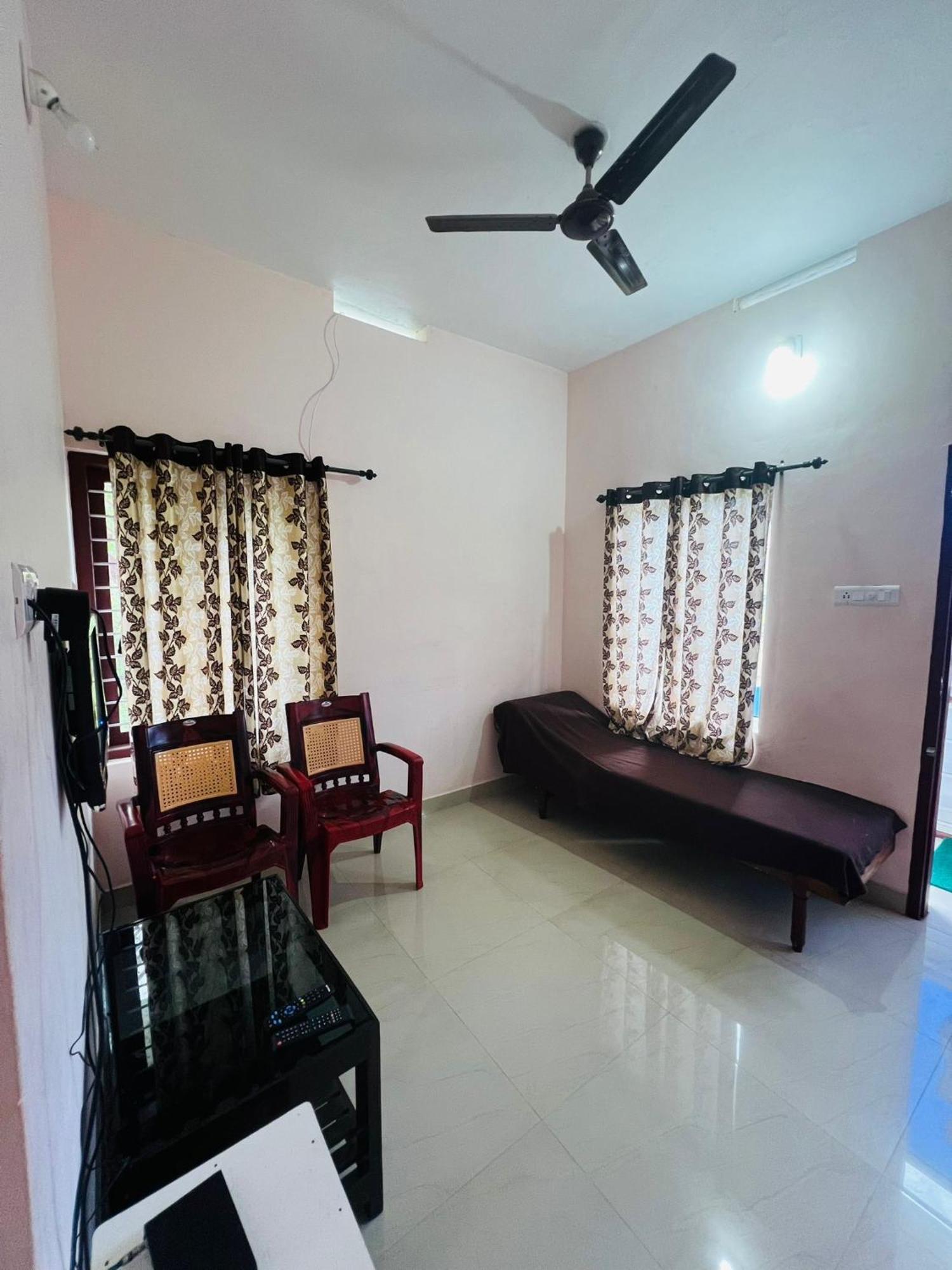 Kadampil Bliss Villa Maraiyūr Екстериор снимка